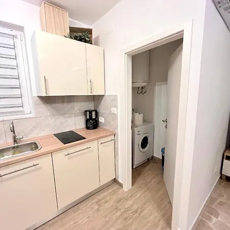 Kuca Za Odmor Krk Holiday home *